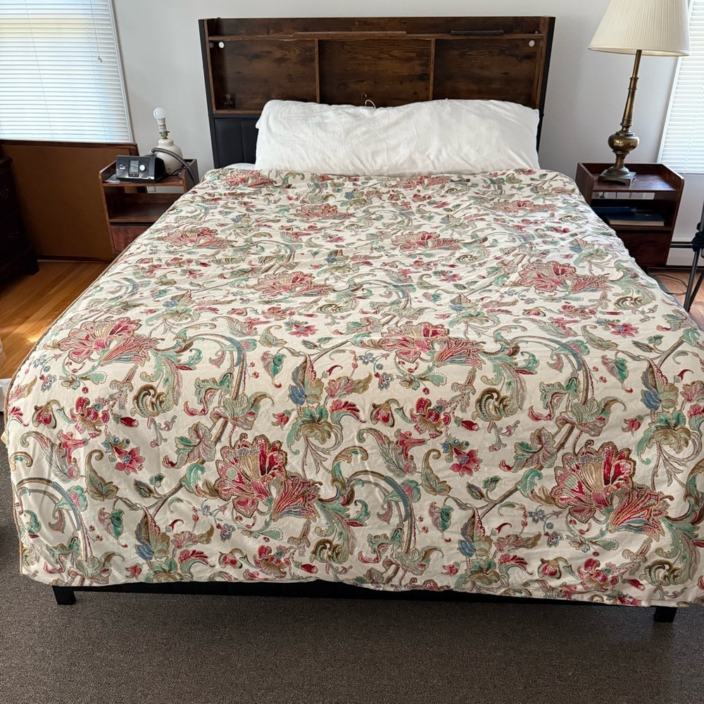 Lauren Ralph Laureni Antigua Paisley Twin Size Comforter 100% Cotton